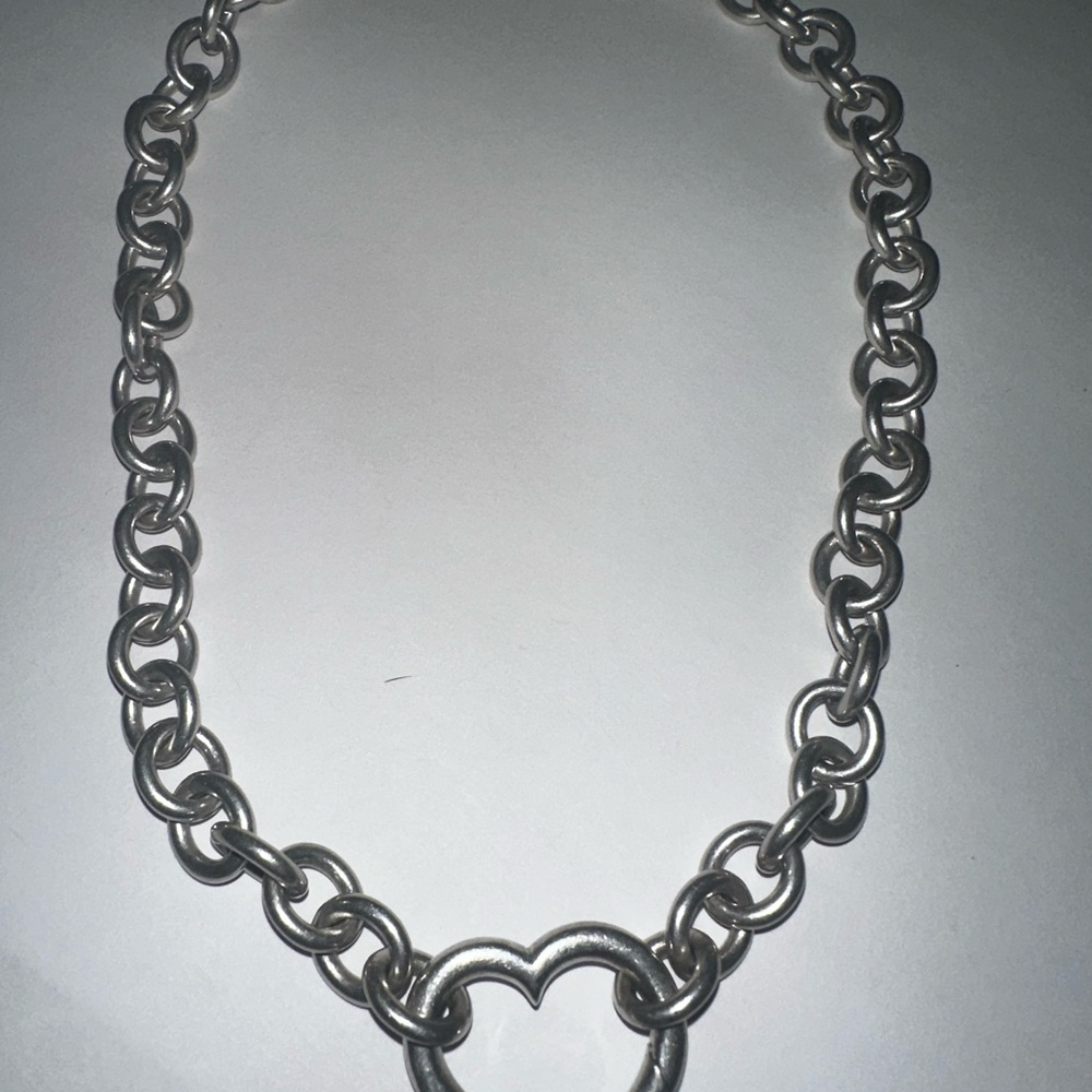 Tiffany & Co Silver Heart Clasp Pendant Chain Link Necklace 16” VERY RARE